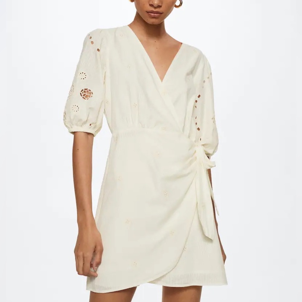 Mango women’s Embroidered detail dress
Cream white off white